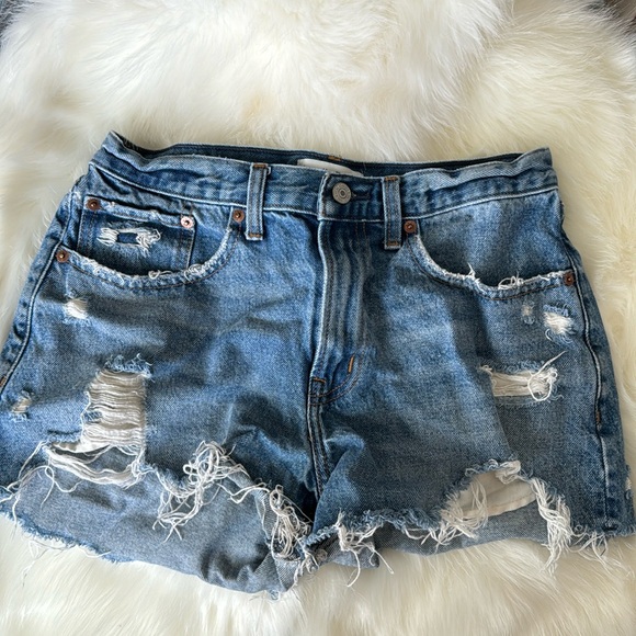 Abercrombie & Fitch - The Boyfriend Short - Mid rise - Picture 1 of 3
